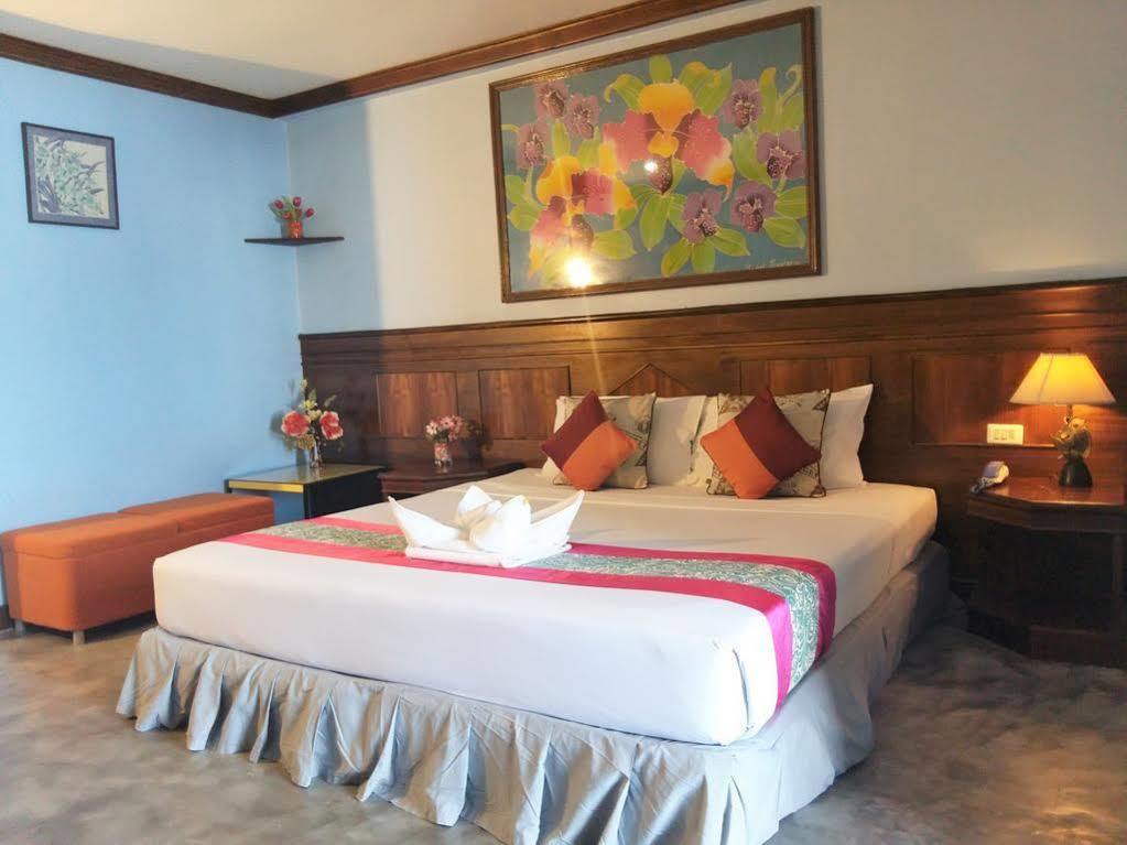 La Moon At Phuket - Sha Extra Plus Exterior photo