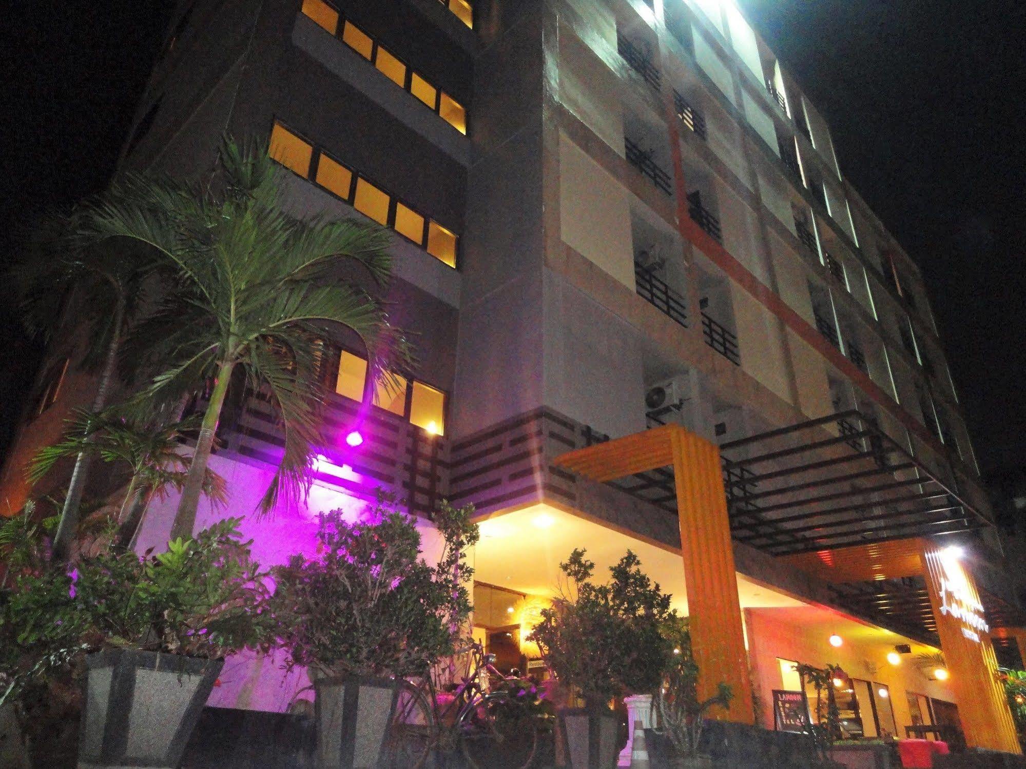 La Moon At Phuket - Sha Extra Plus Exterior photo