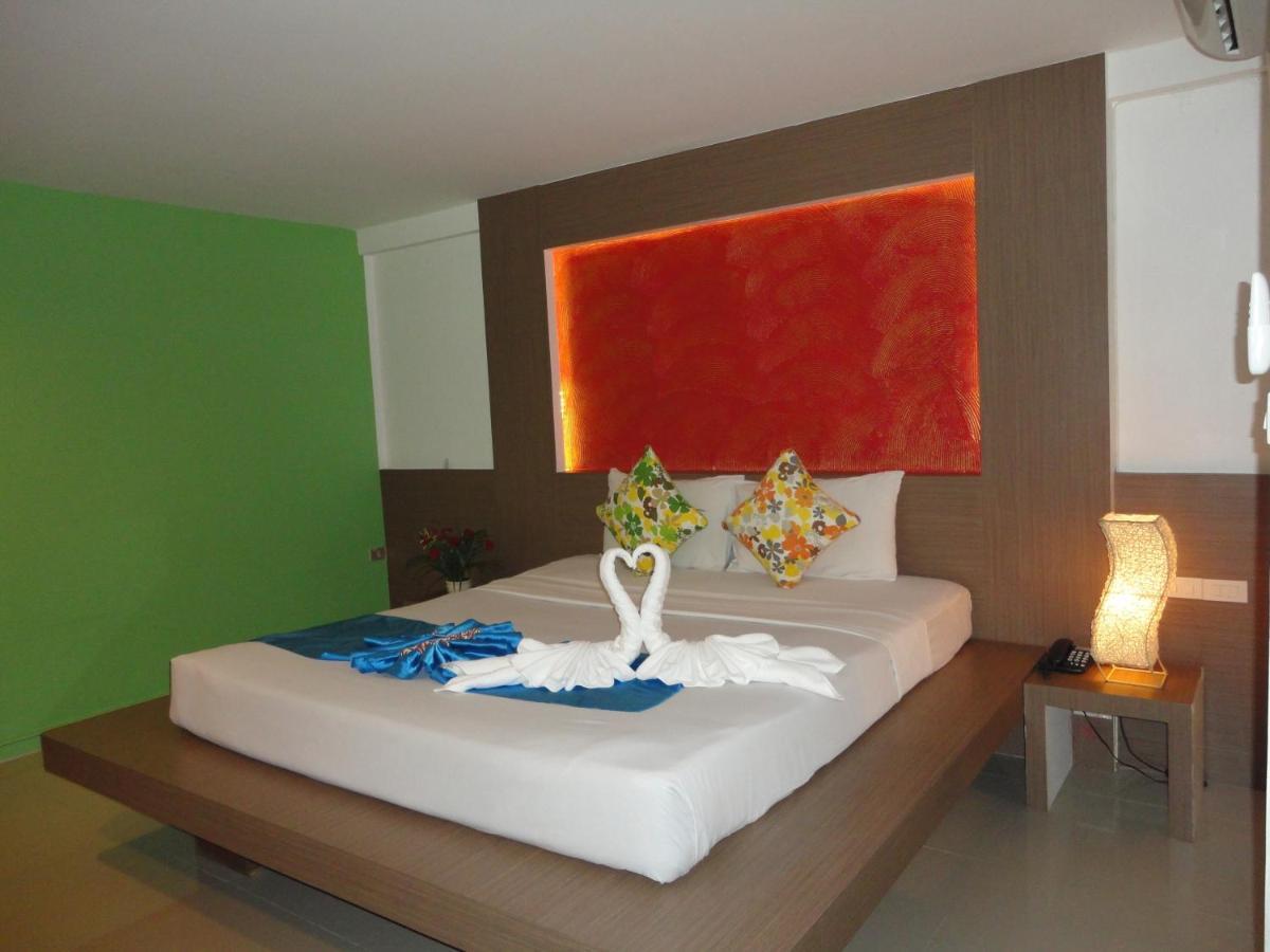 La Moon At Phuket - Sha Extra Plus Room photo